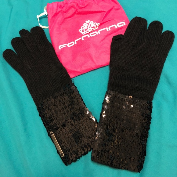 Fornarina Accessories - Fornarina sequin gloves